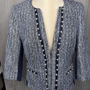 White House black market Blue & White‎ Tweed Pearl Trim Blazer sz 4
